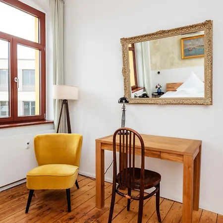 Kuenstlerzimmer In Der Haeselburg - Hanseatische Homestay