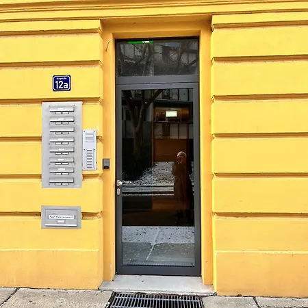 Künstlerzimmer In Der Häselburg - Hanseatische Gera